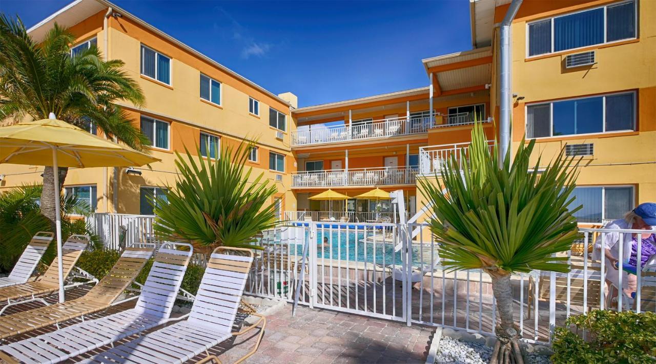 Page Terrace Beachfront Hotel St. Pete Beach Buitenkant foto