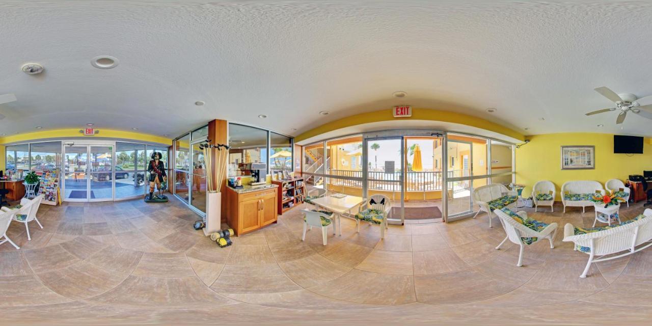 Page Terrace Beachfront Hotel St. Pete Beach Buitenkant foto