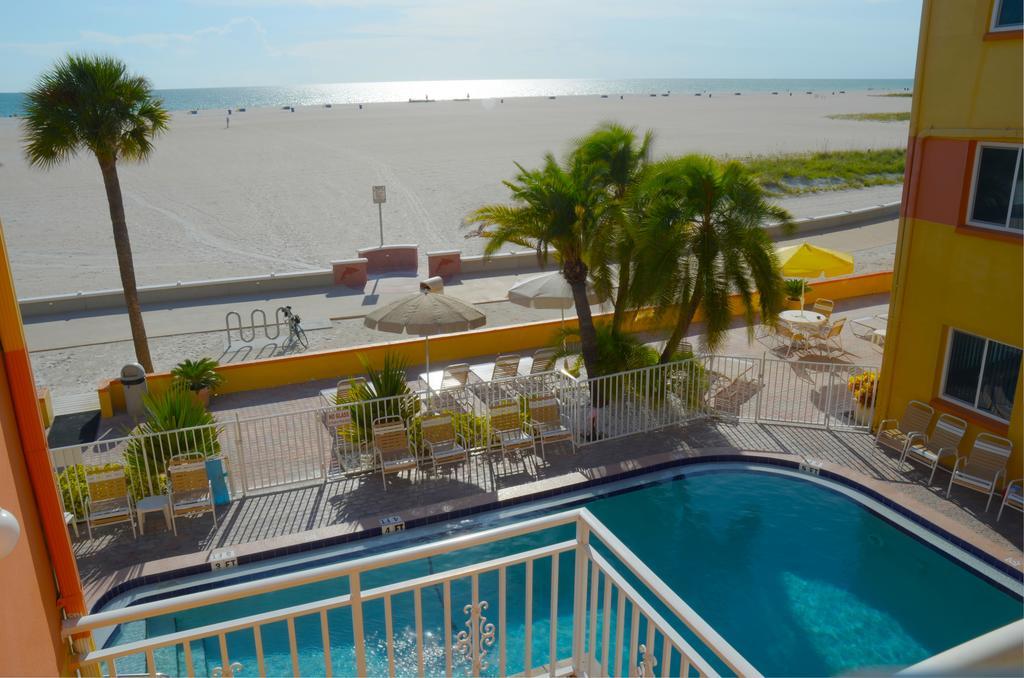 Page Terrace Beachfront Hotel St. Pete Beach Buitenkant foto