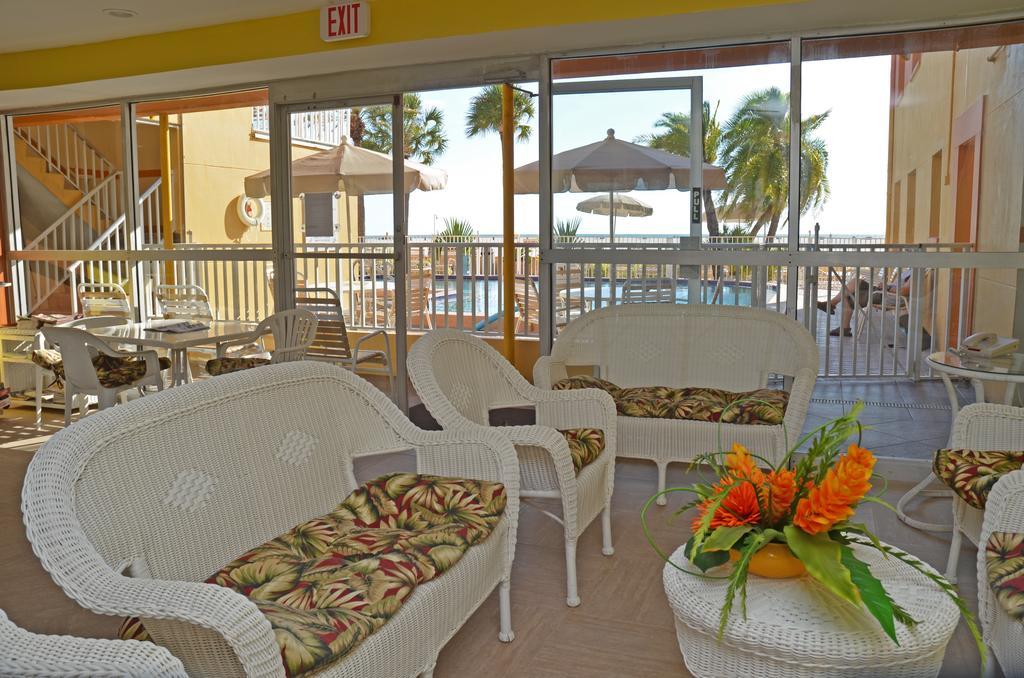 Page Terrace Beachfront Hotel St. Pete Beach Buitenkant foto